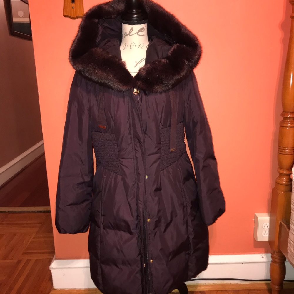 Tahari Fur Trim Hood Down